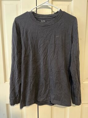 Hollister Men's Long-Sleeve Tee
